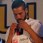 Pavoletti maglia bianca Cagliari