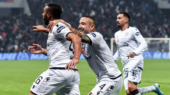 esultanza Ragatzu Nainggolan Sassuolo Cagliari