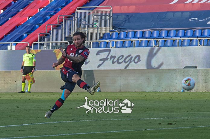 nandez cagliari