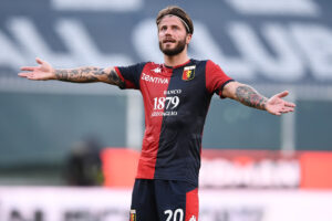 Calciomercato Cagliari, manca il regista: di nuovo a lavoro per Schone