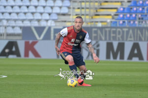 Cagliari-Torino, uno scontro da dentro o fuori
