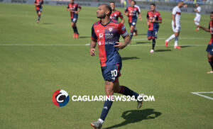 Cagliari, arriva la Roma: si scalda Joao Pedro