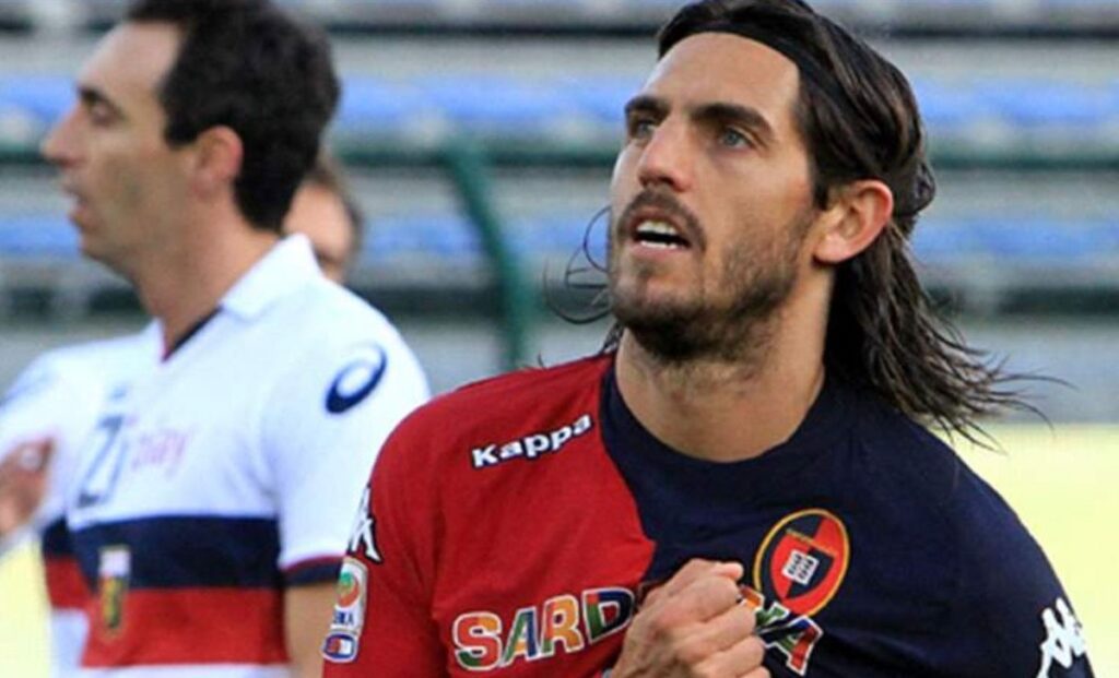Larrivey cagliari gol.com foto