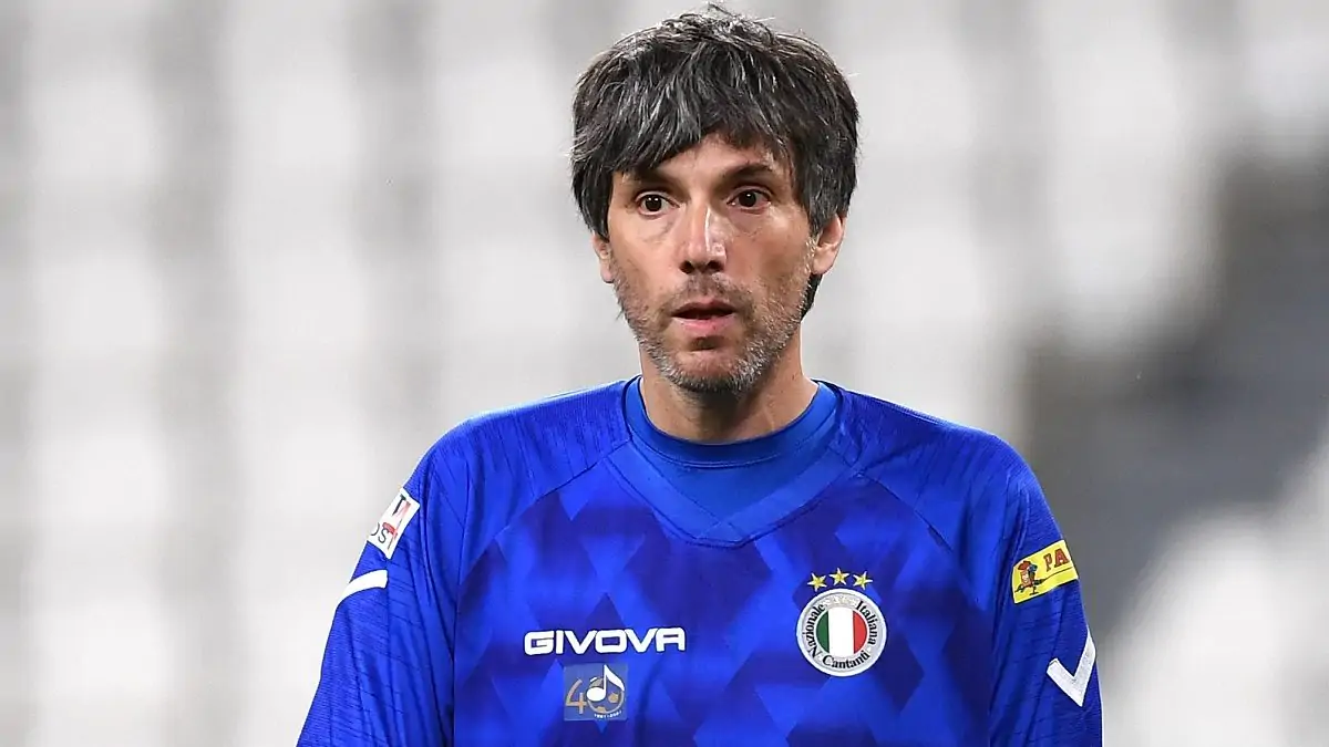 Bugo pronostica: «Juventus-Cagliari? Vi dico il risultato esatto, finirà così» 26 bugo e1686162259867