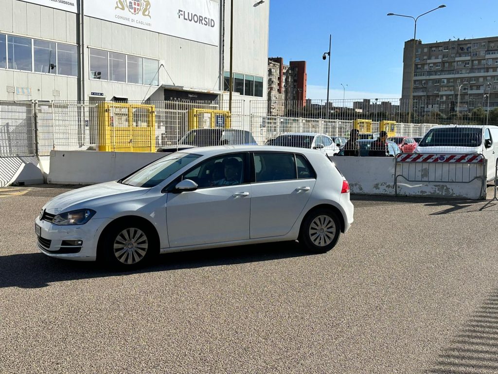 Morte Gigi Riva: l’arrivo dei giocatori del Cagliari alla camera ardente - VIDEO 33 Immagine WhatsApp 2024 01 23 ore 13.49.22 5a337cf6
