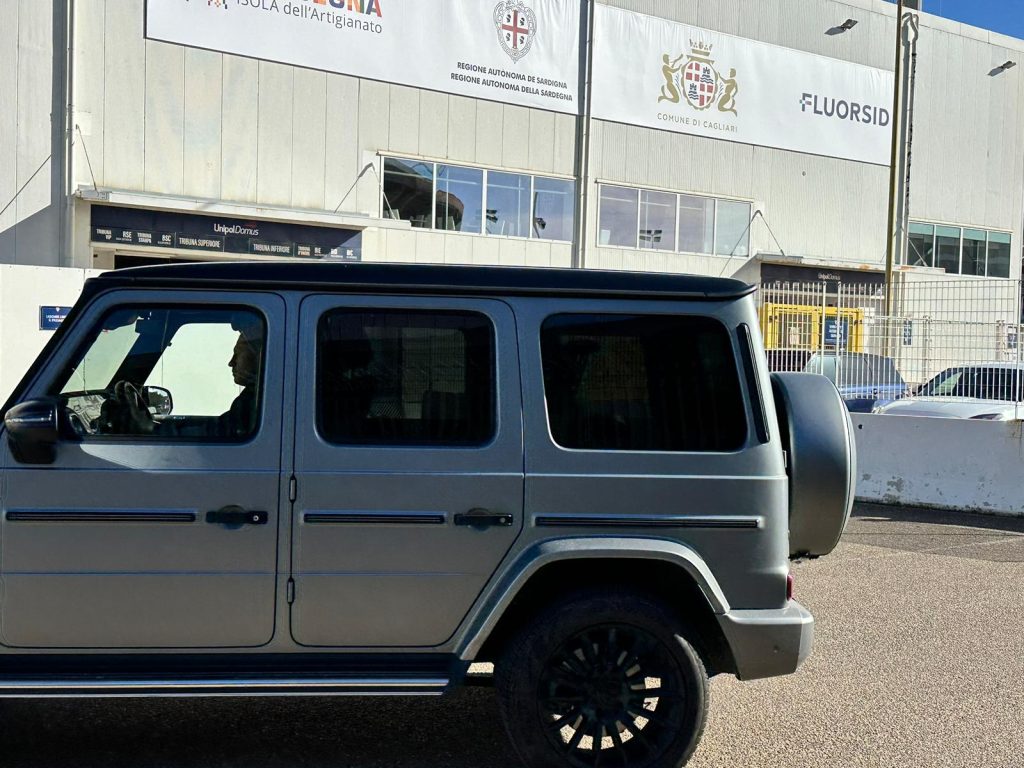 Morte Gigi Riva: l’arrivo dei giocatori del Cagliari alla camera ardente - VIDEO 35 Immagine WhatsApp 2024 01 23 ore 13.51.56 9dd0c35d