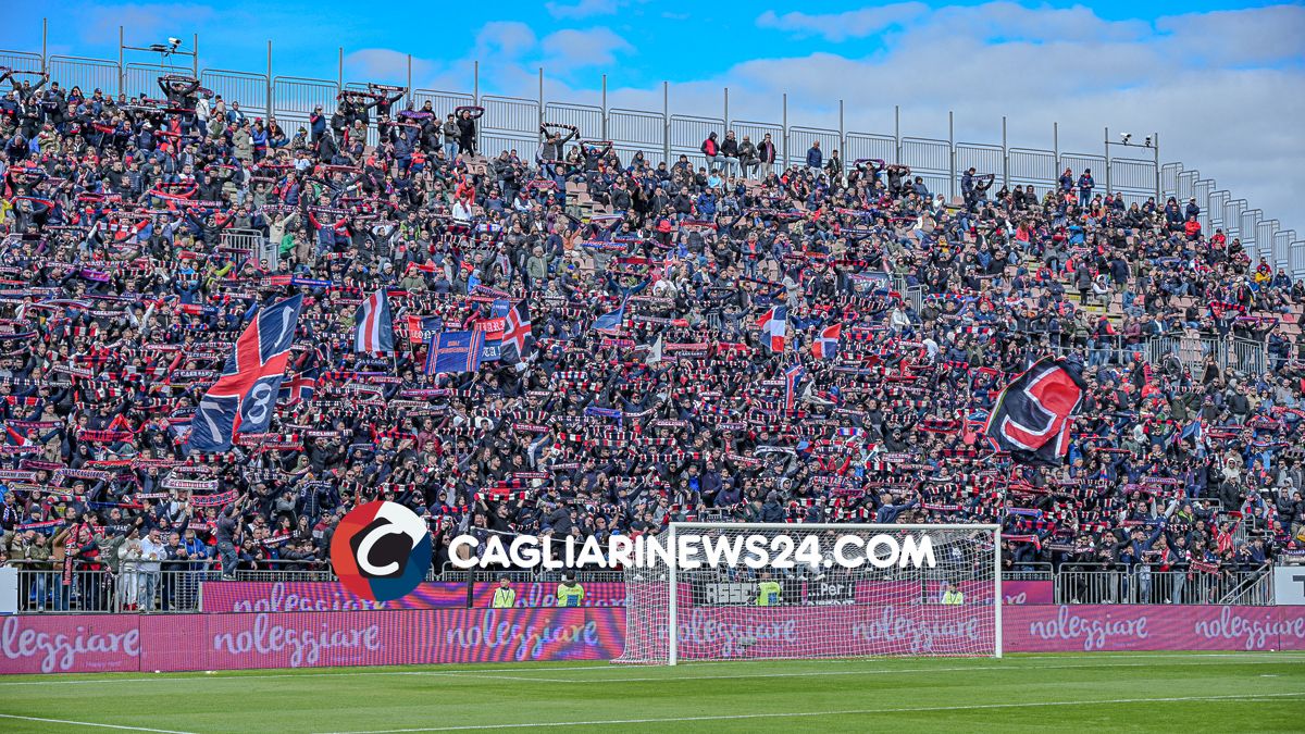 Cagliari tifosi Unipol DOmus