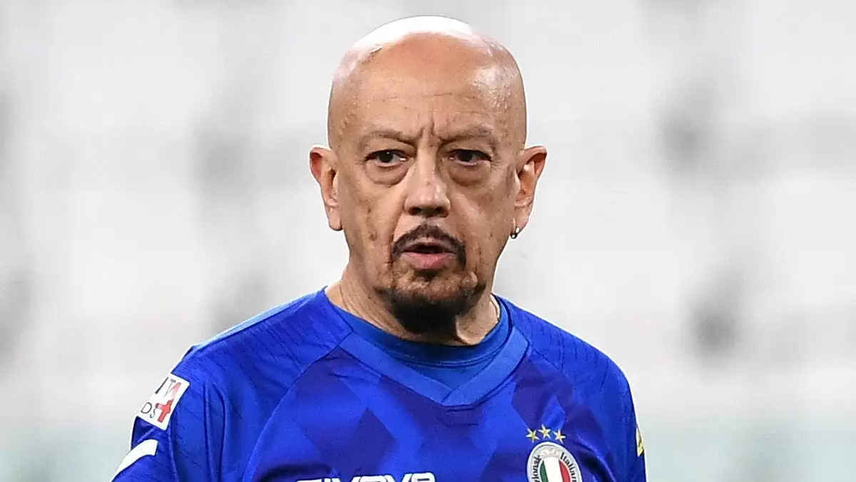 Ruggeri: «Fantacalcio? Scelgo Nandez del Cagliari, gioca sempre con la garra» 26 Enrico Ruggeri cantante