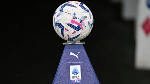 Serie A, cambia una regola chiave nei contratti: cosa significa per il Cagliari e gli altri club