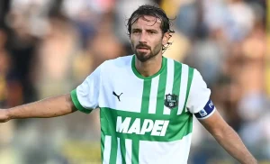 Ferrari Cagliari, INTERESSE del Monza per il difensore del Sassuolo: i dettagli