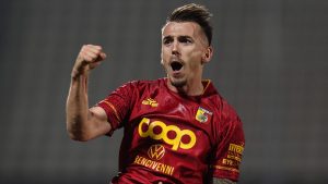Vandeputte Cagliari, altro club si unisce alla corsa per il centrocampista? I dettagli