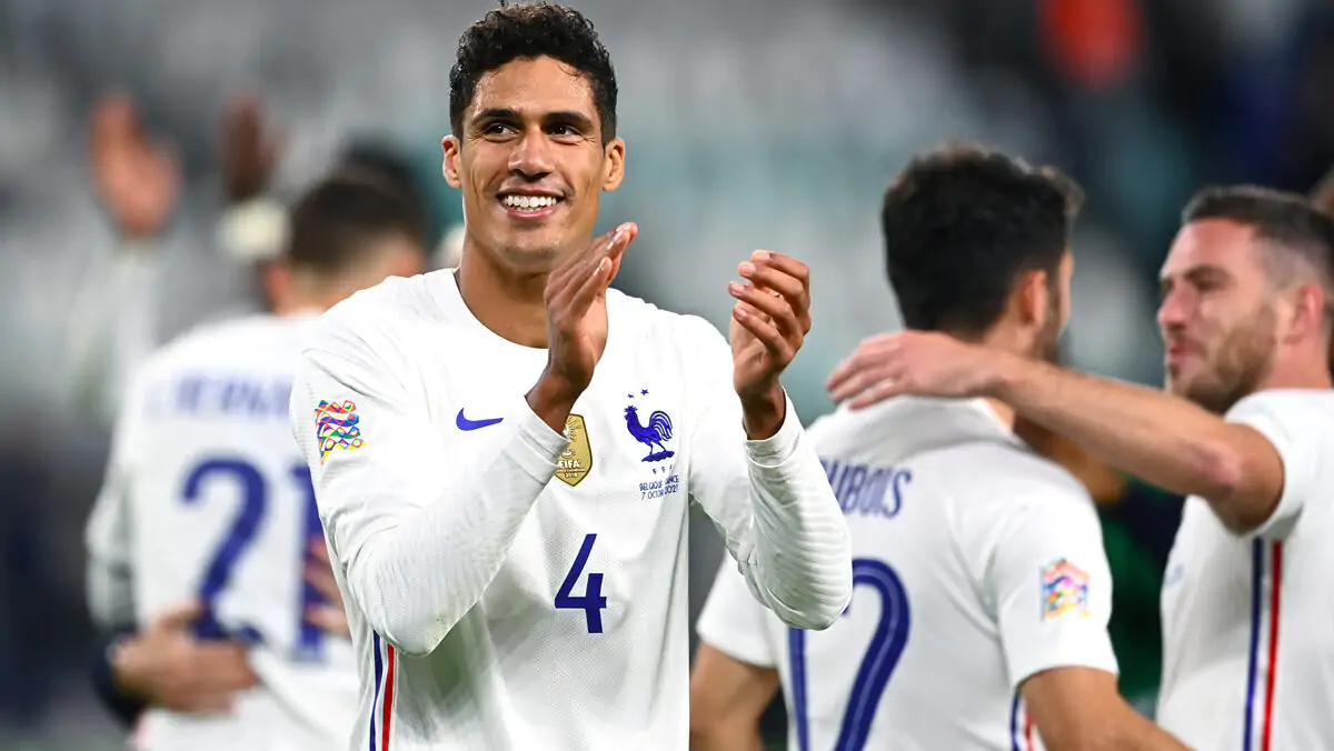 Cagliari Como, Varane SALTA il match: le condizioni del difensore francese 26 Raphael Varane
