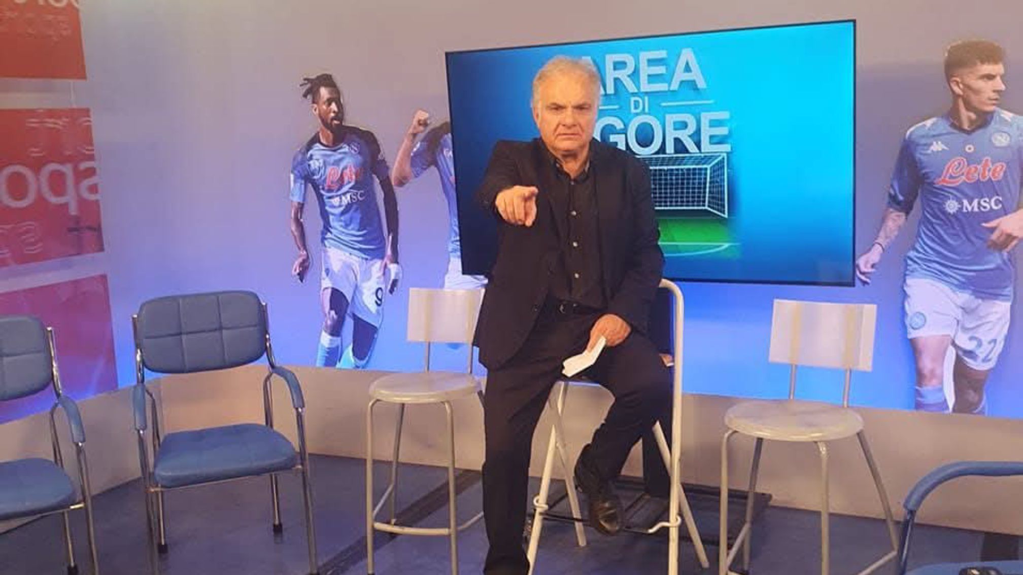 Esposito: «Kvaratskhelia? Per rimpiazzarlo il Napoli dovrebbe prendere questo giocatore del Cagliari!» 26 PHOTO 2025 01 09 15 46 09