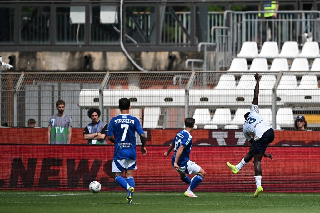 Adopo gol Como Cagliari