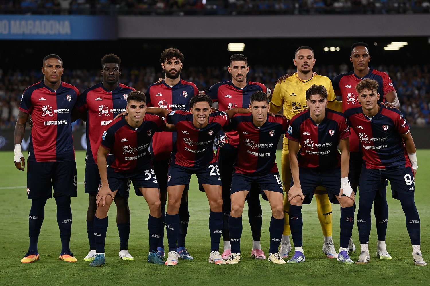 Lecce Cagliari, un weekend stupendo! Gli isolani hanno ricevuto la visita di un ospite speciale durante il ritiro - FOTO 26 Image Photo891696