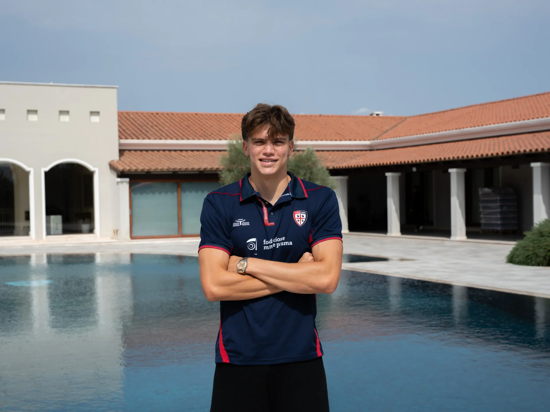 Cagliari, ecco quale sarà il numero di maglia di Palestra: il post social del club - FOTO 26 palestra web 1920x1440 1