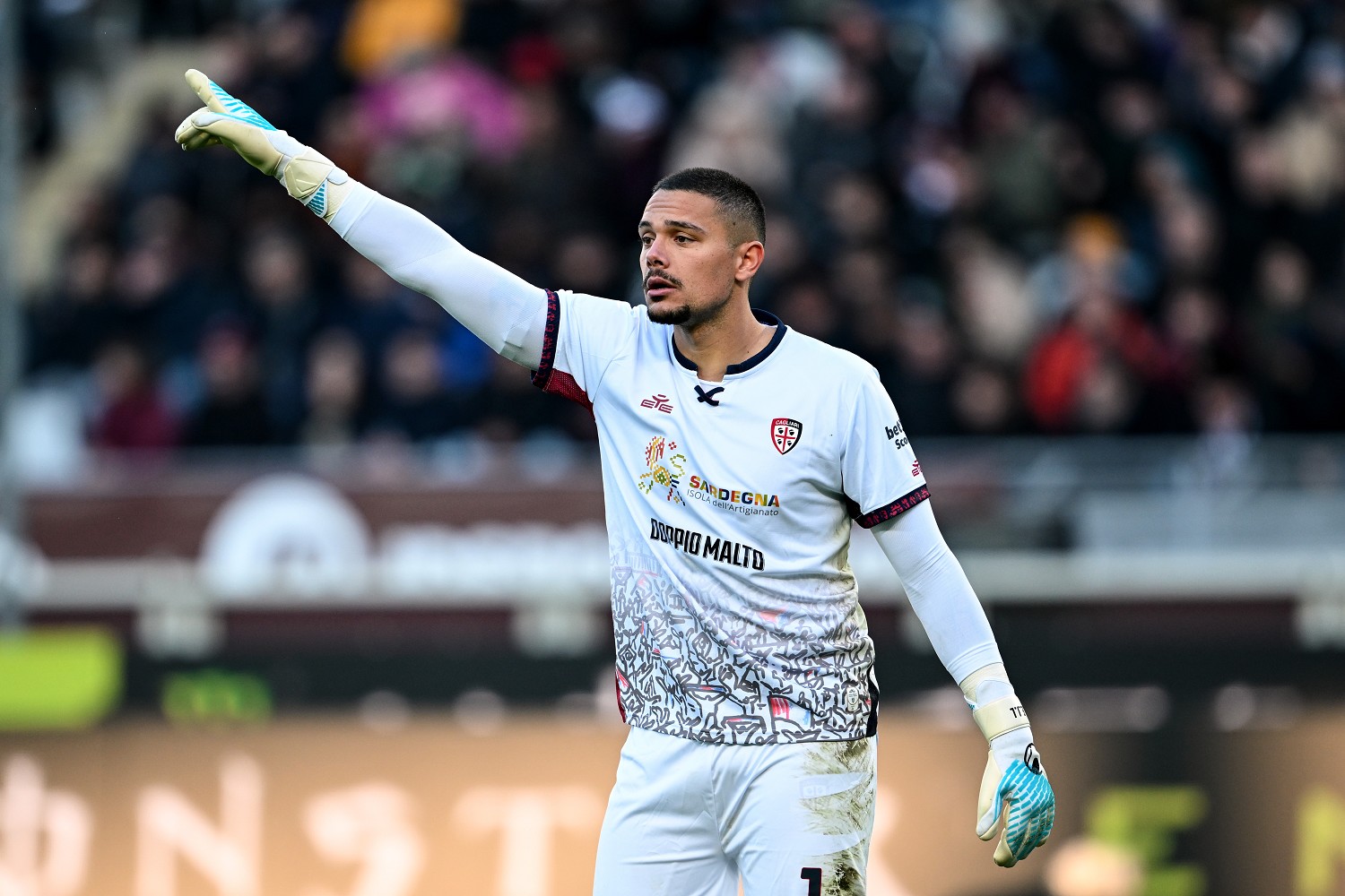 Futuro Caprile, sirene inglesi per il portiere! Sulle sue tracce anche Inter e Milan, le ultime 26 Image Photo922988