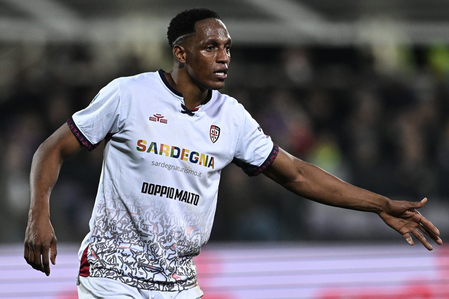 Cagliari Lazio, episodio controverso nel primo tempo, fallo non sanzionato su Mina? 26 Image Photo930324