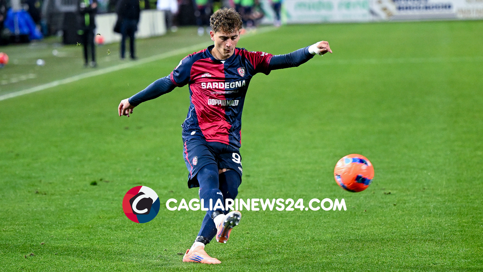 Esposito nel post partita: «Vincere è stato un messaggio! La fase difensiva? Una richiesta di Pisacane. Su Palestra e Pio e un aneddoto sulla viola...» 26 Z81 2219