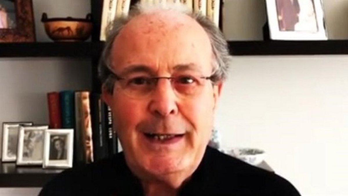 Ordine: «Vanno a caccia di simulatori sbagliando bersaglio, e lo trovano a Cagliari! Alla fine pagherà...» 26 EfOMIIHWAAIlaBE