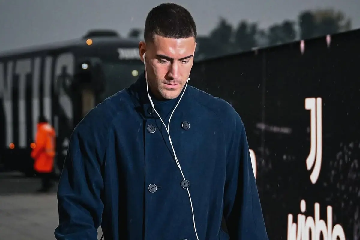 Svolta Vlahovic, cambia tutto: Juve e Milan sorprese 27 Vlahovic Barcellona