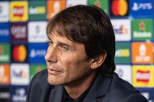 Di tutto per convincere Conte: colpo dalla Premier per il Napoli