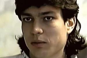 Torna in campo a 55 anni, è il numero 10 che tutti abbiamo amato: te lo ricordi?