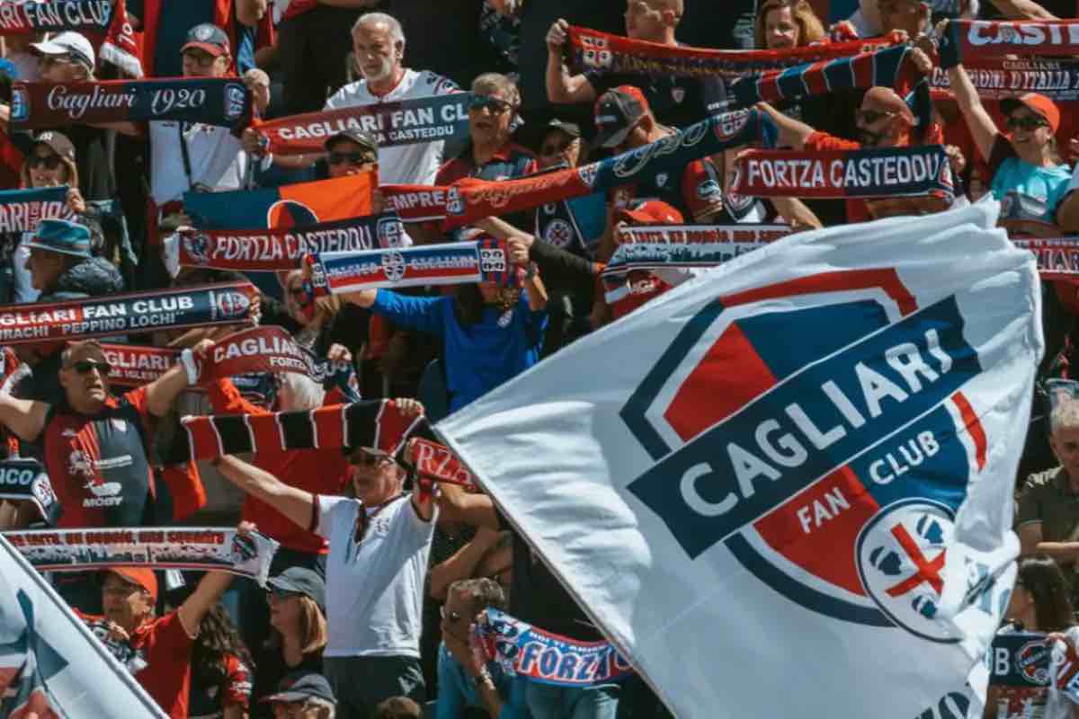 Paura Cagliari, l'allarme è grave: "Carriera in pericolo" 26 Tifosi Cagliari allo stadio