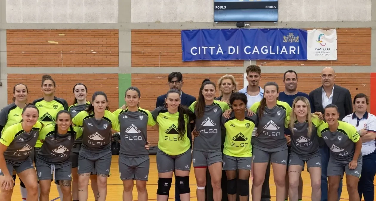 Giulini incontra le ragazze del calcio a 5: «State facendo qualcosa di grande!» 26 PalaConi43 e1778863576998