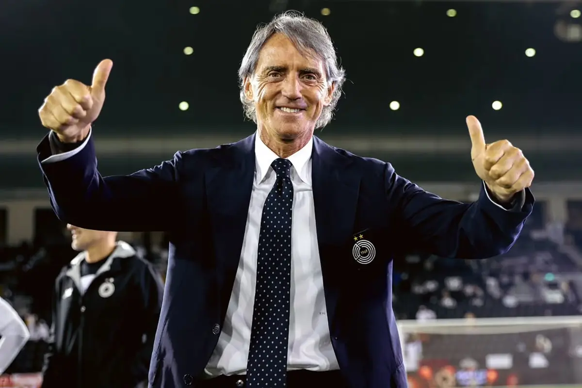 Salta Conte, c'è un grande favorito per la Nazionale 27 Mancini festeggia la vittoria dell'Al Sadd