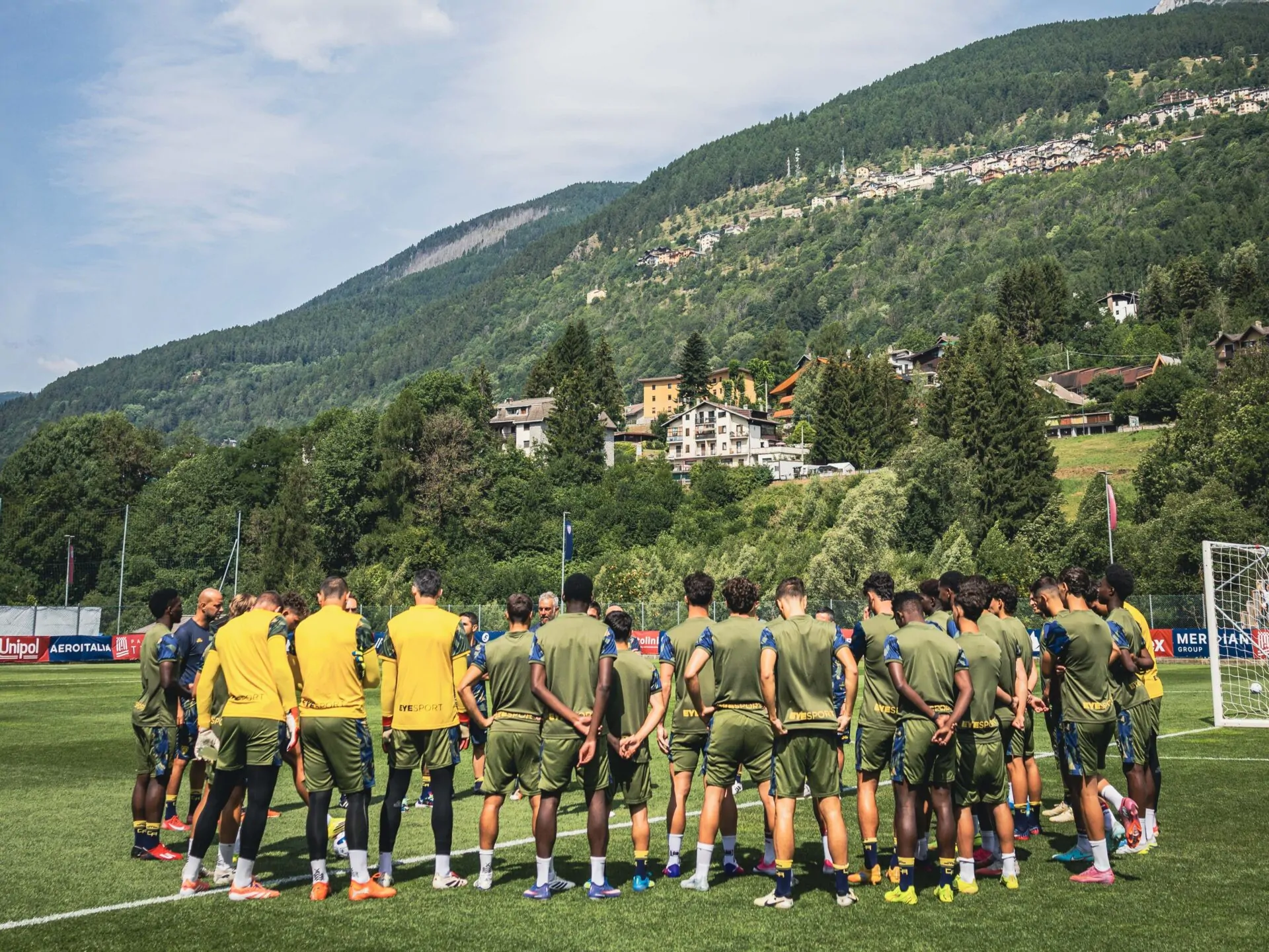 Allenamento Cagliari a Temù