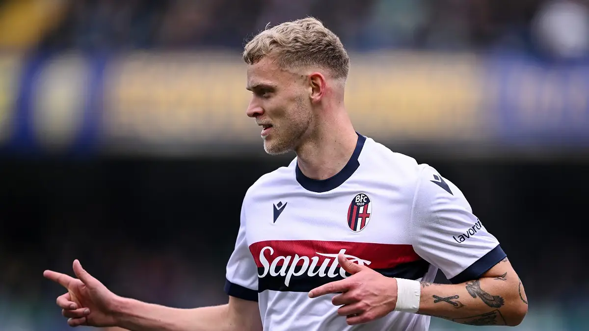 Tegola per Odgaard: lesione ai flessori per il giocatore del Bologna, l’obiettivo è rientrare con il Cagliari