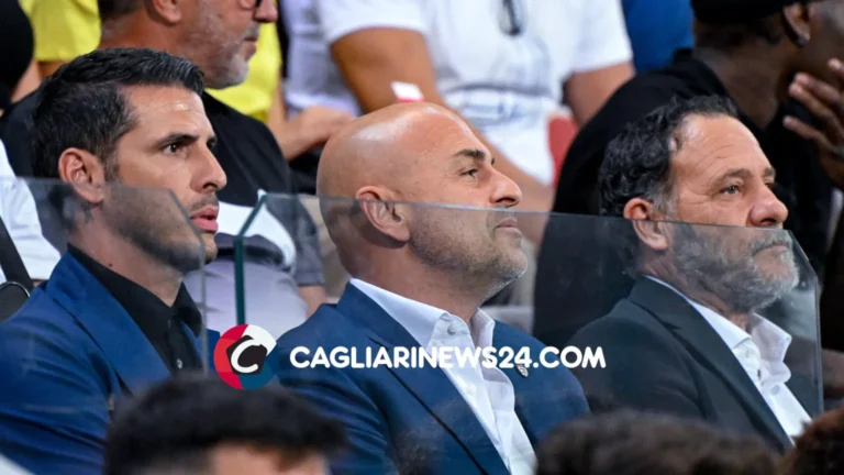 Cagliari, l’attacco risponde presente a Roma ma non si escludono innesti: la priorità è il centravanti a gennaio