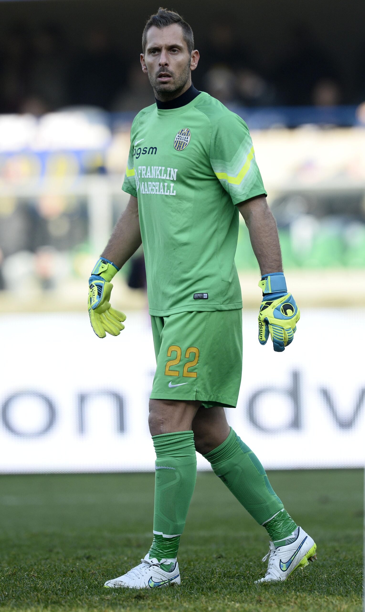 MIXED ZONE Benussi: «Punti fondamentali. Cagliari? Può salvarsi» 26 benussi verde verona dicembre 2014 ifa scaled