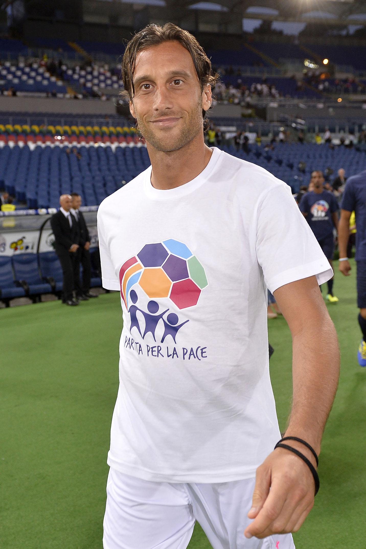 Caso Mauri, parla la Lazio: «Tornerà a disposizione per il Cagliari» 26 mauri partita pace agosto 2014 ifa