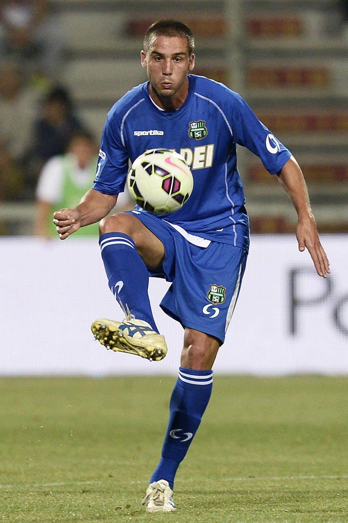 GdS: Cagliari, arriva M'Poku, asta per Pavoletti 26 pavoletti azione sassuolo away agosto 2014 ifa