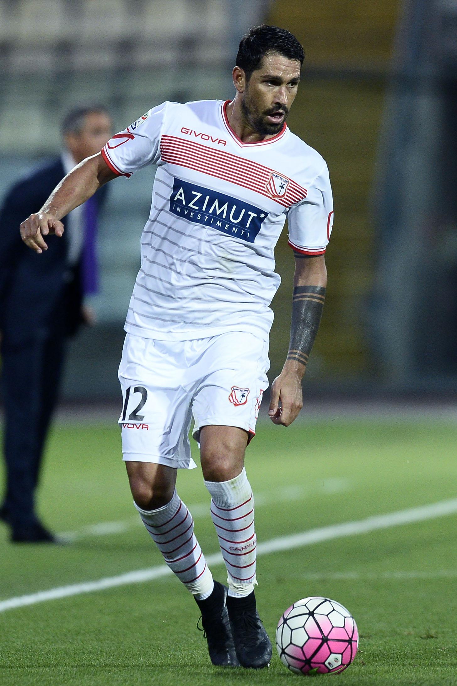 Marco Borriello, finalmente il Cagliari 26 borriello azione carpi settembre 2015 ifa