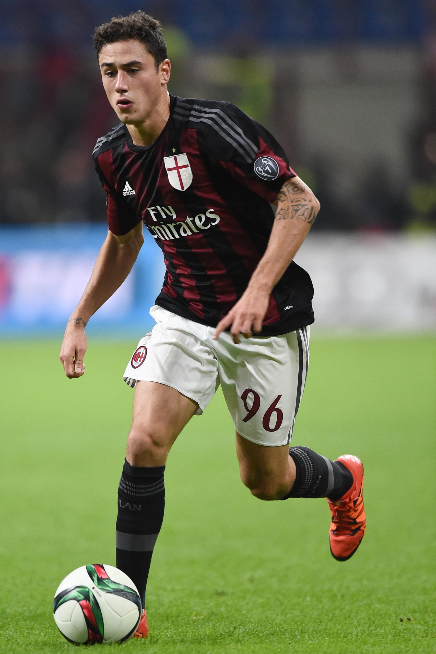 Cagliari, occhi puntati su Calabria 26 calabria azione milan ottobre 2015 ifa scaled