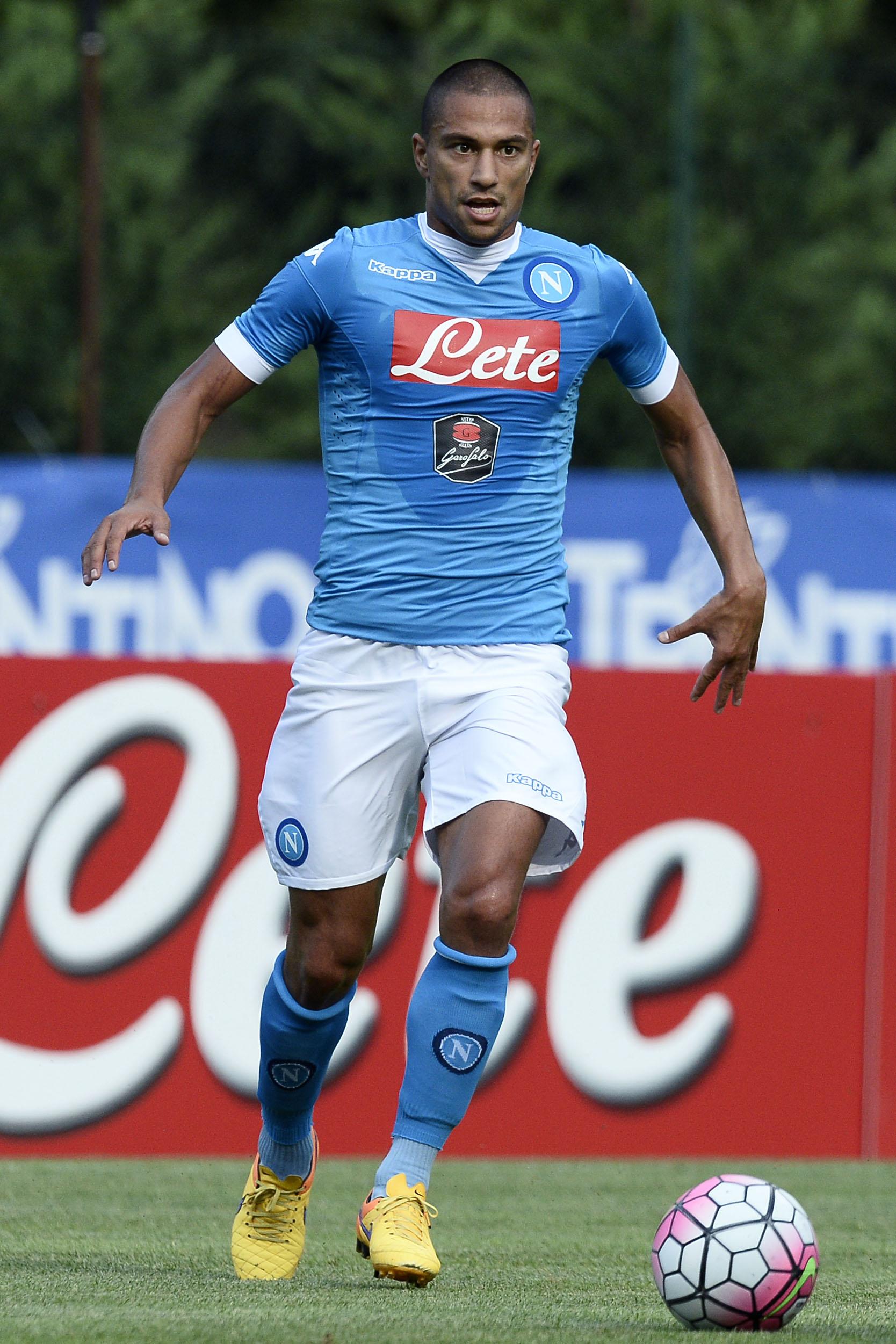 Cagliari, su Inler c'è la concorrenza del Besiktas 26 inler azione napoi luglio 2015 ifa