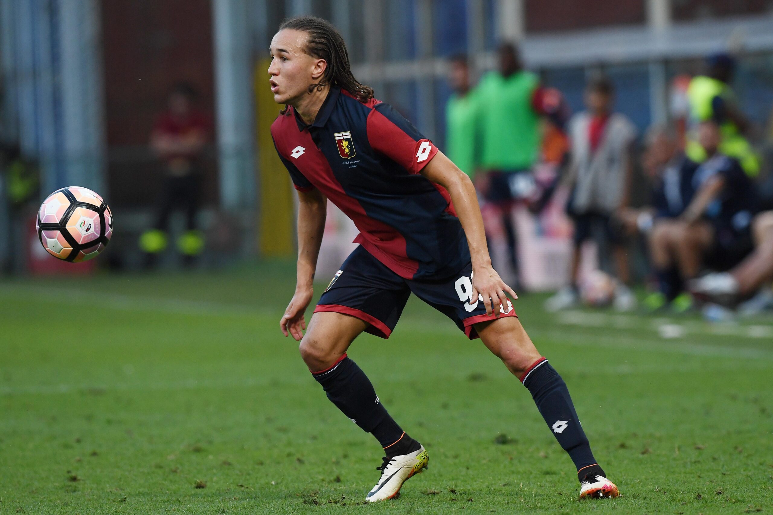 Genoa, Laxalt: «Cagliari ben chiuso, siamo stati bravi a crederci» 26 laxalt genoa azione tim cup agosto 2016 ifa scaled