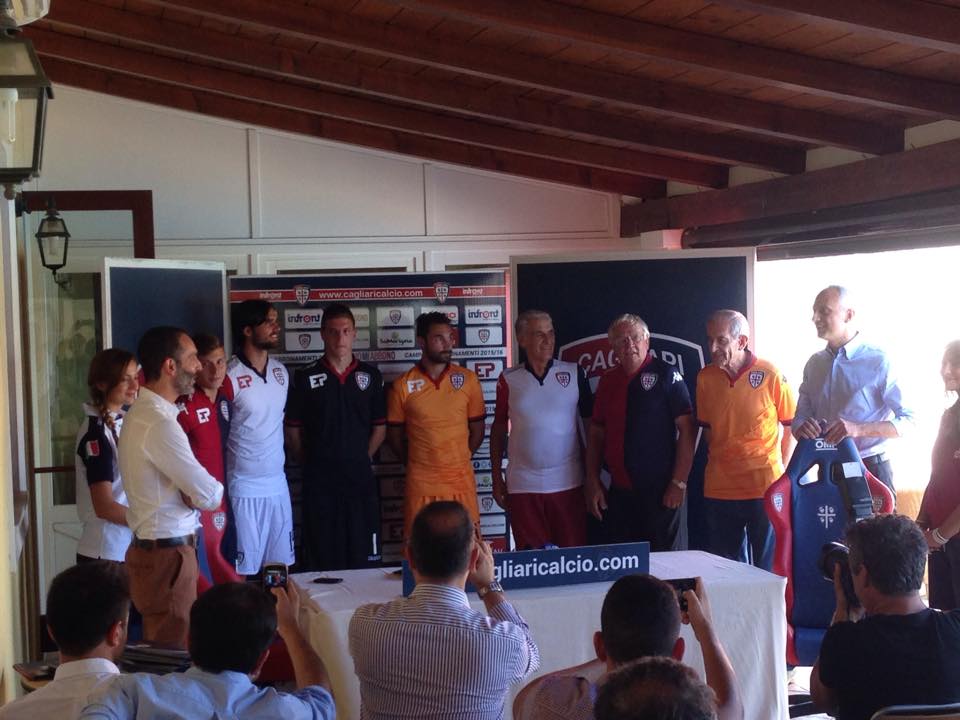 presentazione nuove maglie