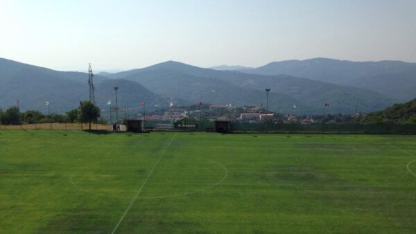 Aritzo stadio del vento campo vuoto