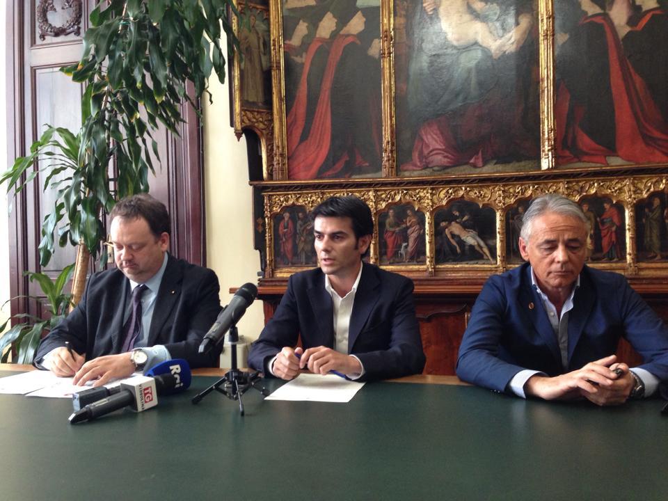 Zedda: «Il Cagliari giocherà il prossimo campionato al Sant'Elia» 26 zedda silvestrone conf stampa30 05 14