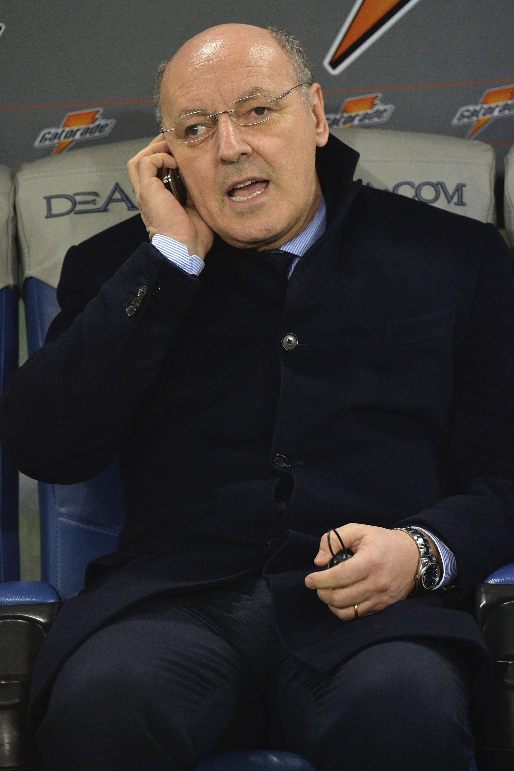 Marotta: «Pensiamo al Cagliari, poi verrà il futuro» 26 marotta cellulare juventus gennaio 2014 ifa scaled