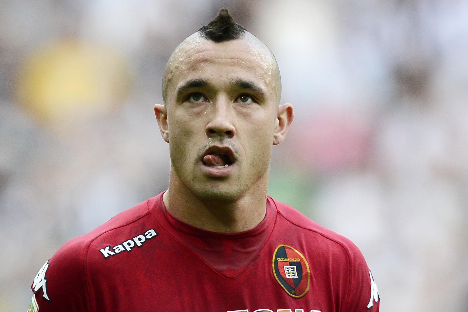 nainggolan radja away cagliari 2013 (cresta) ifa