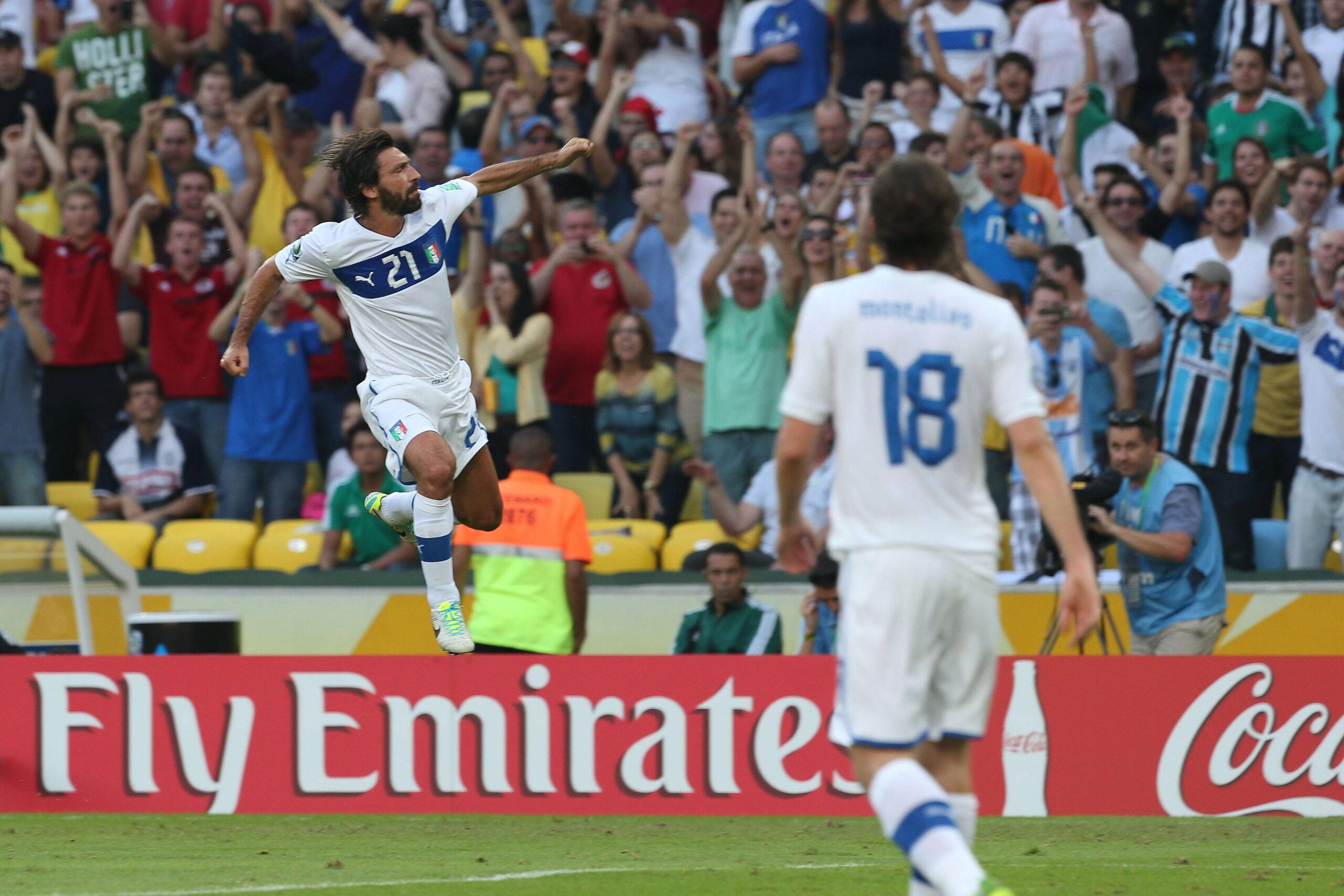 Pirlo: «Spero che Conte resti. La Nazionale...» 26 pirlo andrea italia conf cup 2013 esulta ifa scaled