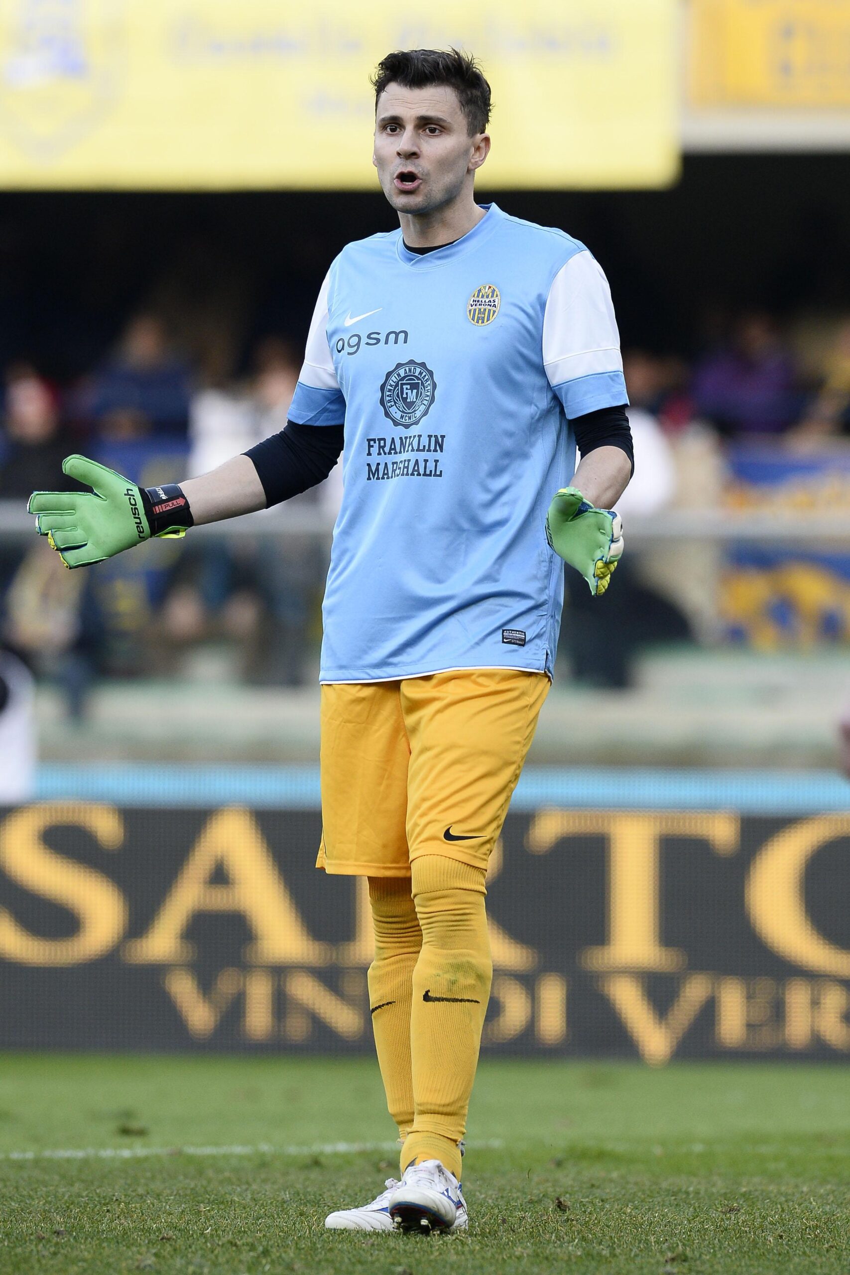 Rafael: «Cagliari piazza importante, orgoglioso di essere qua» 26 rafael verona febbraio 2014 ifa scaled